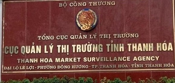 Tạm đình chỉ cán bộ quản lý thị trường Thanh Hóa bị tố hành hung người dân