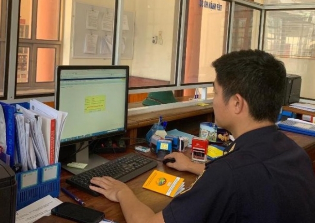 cuc hai quan thanh hoa lam thu tuc thong quan cho luong hang hoa tang 33