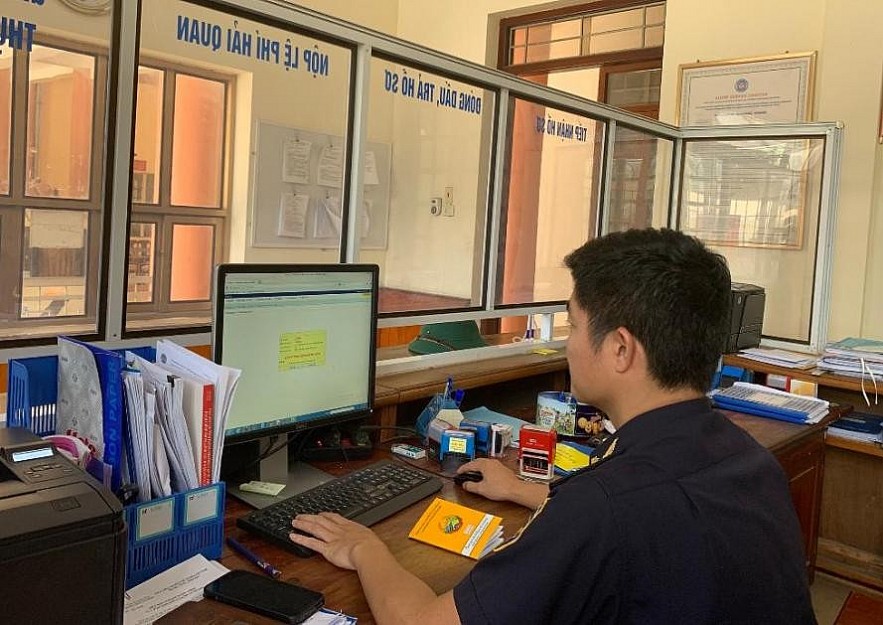 Cục Hải quan Thanh Hóa: Làm thủ tục thông quan cho lượng hàng hóa tăng 33% Cục Hải quan Thanh Hóa làm thủ tục thông quan cho lượng hàng hóa tăng 33%