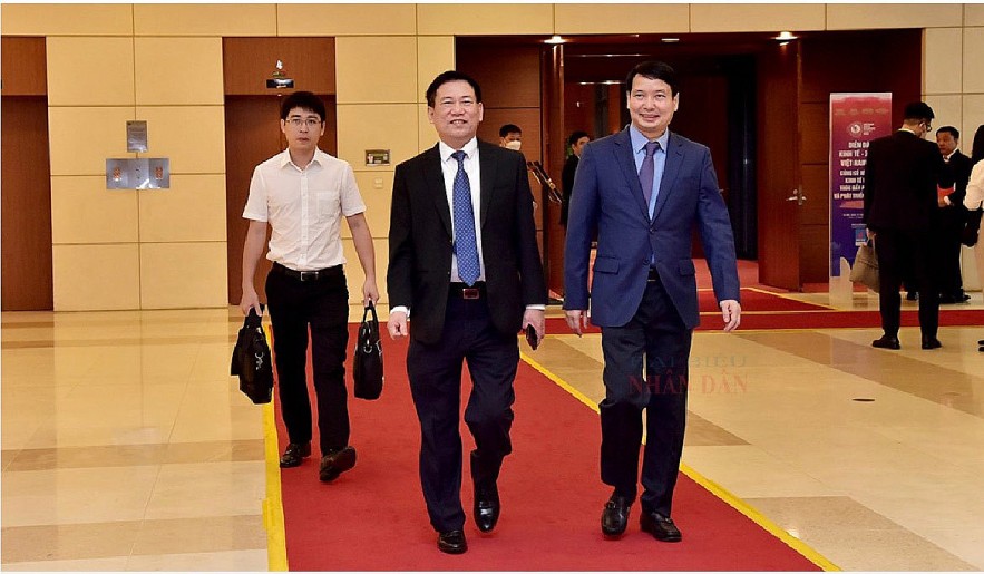 Một số hình ảnh khai mạc diễn đàn Kinh tế - Xã hội Việt Nam 2022