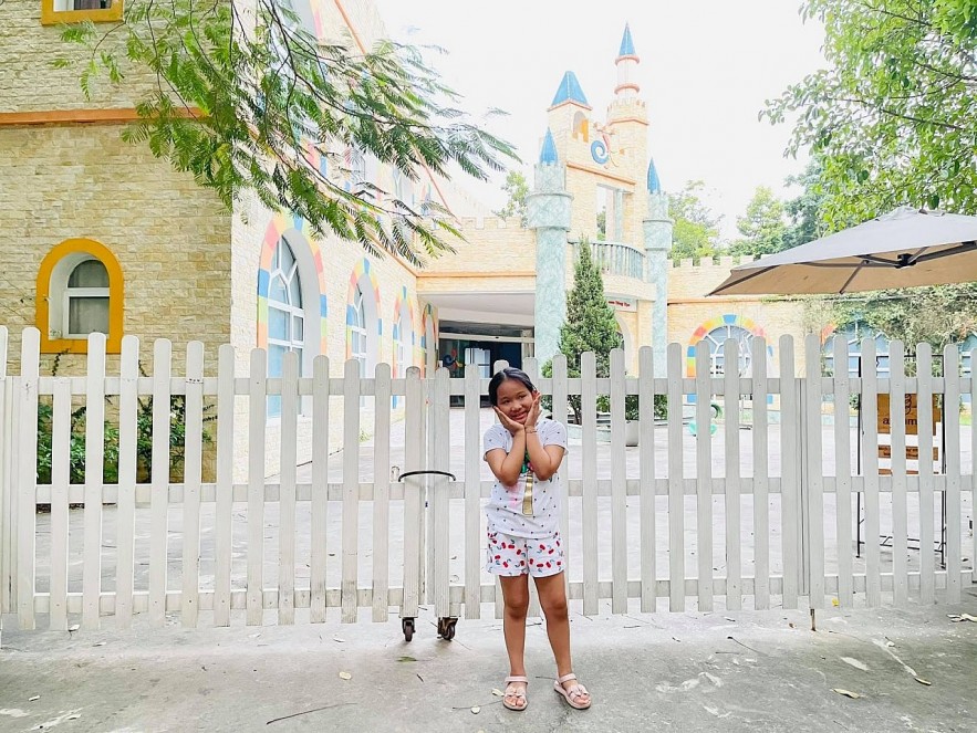 Giám đốc 8x dũng cảm chuyển nhà, chuyển trường để đồng hành cùng con giai đoạn khó khăn nhất: Chỉ sau 6 tháng đã nhận thay đổi ngoài mong đợi Quyết định đúng đắn khi thay đổi môi trường sống của một giám đốc 8X