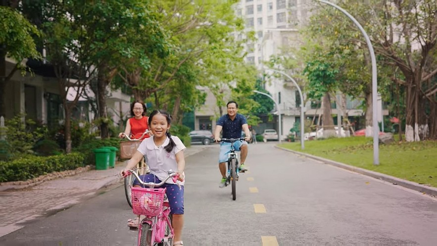 Giám đốc 8x dũng cảm chuyển nhà, chuyển trường để đồng hành cùng con giai đoạn khó khăn nhất: Chỉ sau 6 tháng đã nhận thay đổi ngoài mong đợi Quyết định đúng đắn khi thay đổi môi trường sống của một giám đốc 8X