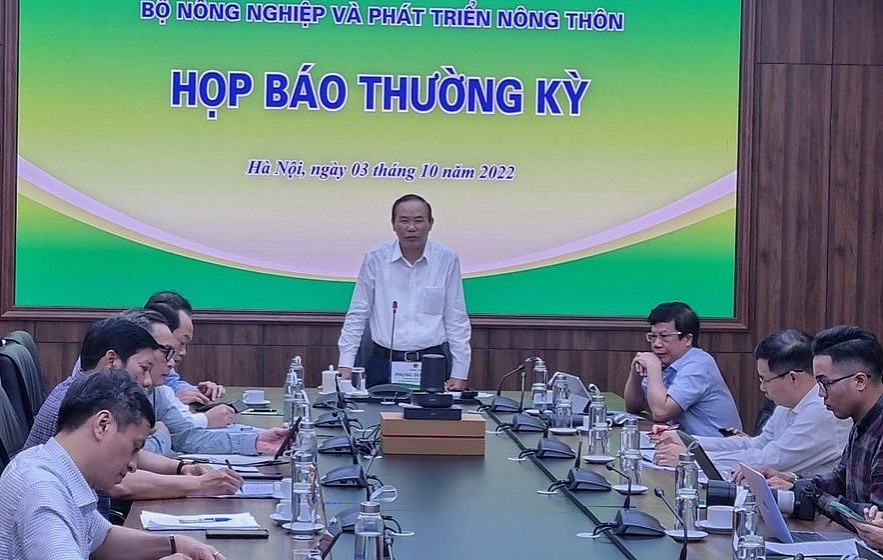 Loại bỏ gần 200 nhà máy sản xuất phân bón, thuốc bảo vệ thực vật