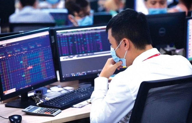 "Nhen nhóm" hy vọng khi tiền ngoại quay lại mua ròng