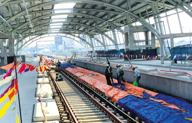 dong luc tang truong nam 2023 trong vao dau tu cong