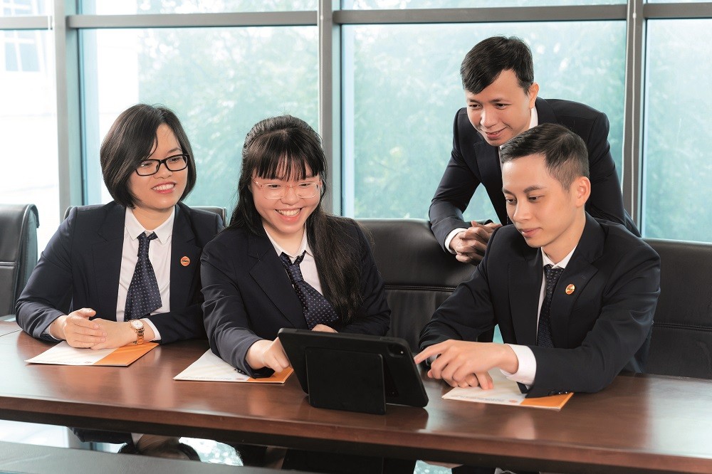 SHS tự tin với nội lực để đón cơ hội mới SHS tự tin với nội lực để đón cơ hội mới