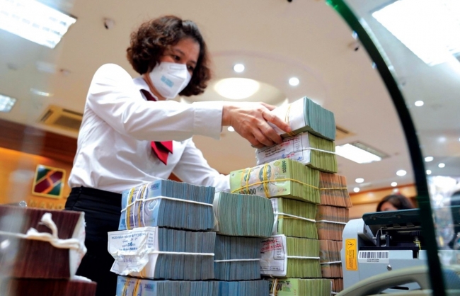 Lãi suất dần hạ nhiệt, tạo động lực mới cho doanh nghiệp giai đoạn đầu năm tới