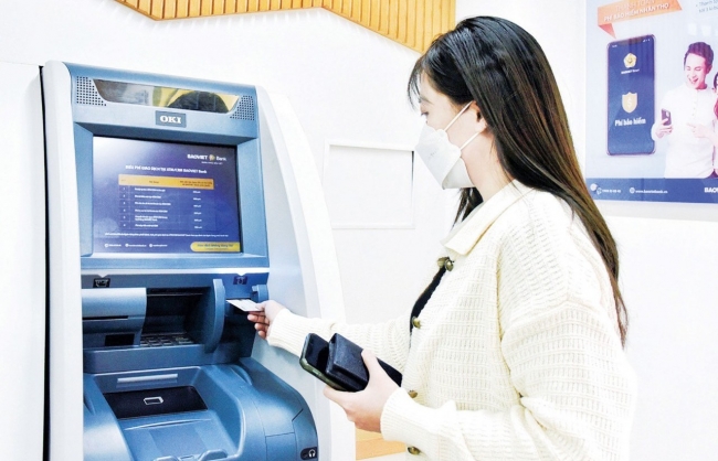 Tăng trưởng tín dụng chưa thể “thả phanh” trong năm 2023