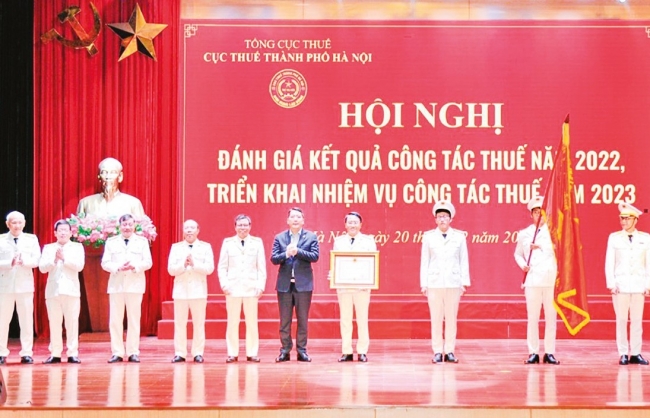 Cục Thuế TP. Hà Nội: Lần đầu tiên thu ngân sách vượt mốc 300 nghìn tỷ đồng