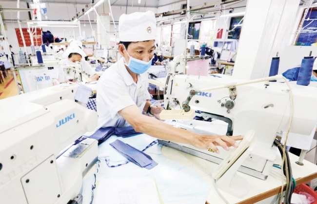 chinh sach tai khoa dong hanh ho tro dac luc cho cong dong doanh nghiep