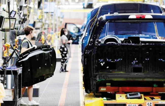 dieu gi khien cac cong ty do xo khai thac thi truong trai phieu my