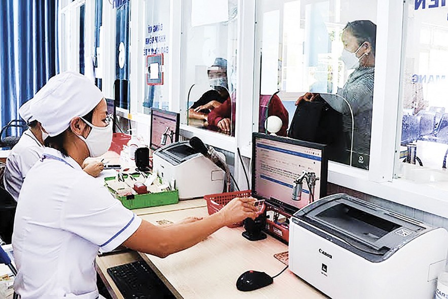 Toàn TP. Hà Nội có 4,8 triệu người có thẻ bảo hiểm y tế được đồng bộ có thể sử dụng căn cước công dân để đi khám, chữa bệnh. Ảnh: DŨNG NGỌC