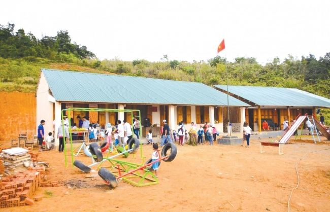 Đẩy nhanh tiến độ tạo "đòn bẩy" phát triển các tỉnh miền núi