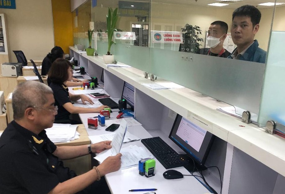 Hải quan sân bay Nội Bài: Tạo thuận lợi cho hoạt động xuất nhập khẩu, xuất nhập cảnh dịp nghỉ lễ 30/4 - 1/5
