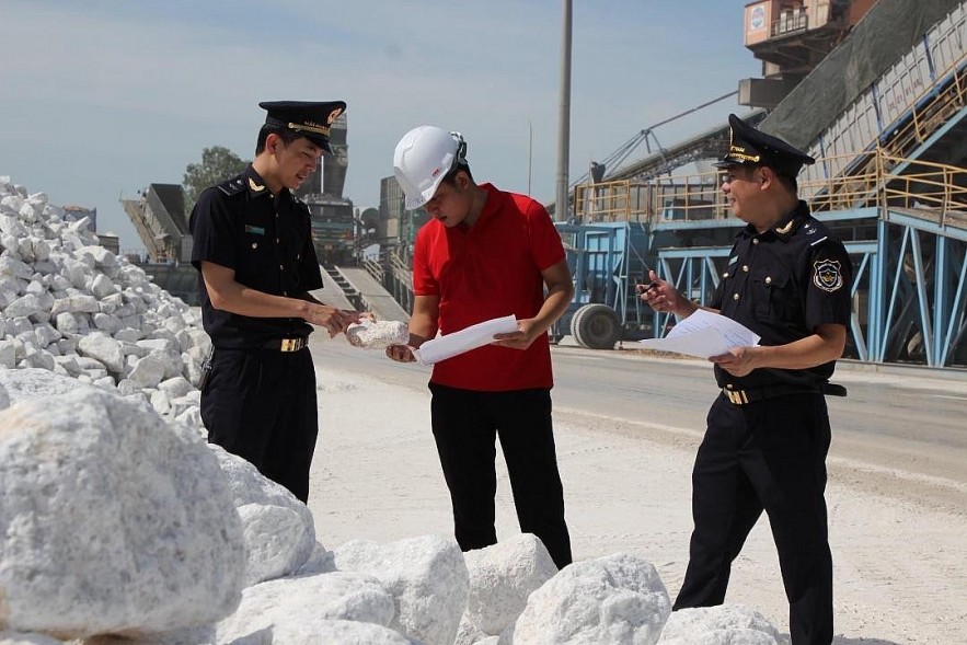 Hải quan Thanh Hóa: Tạo thuận lợi cho doanh nghiệp, tăng nguồn thu ngân sách Hải quan Thanh Hóa: Tạo thuận lợi cho doanh nghiệp, tăng nguồn thu ngân sách