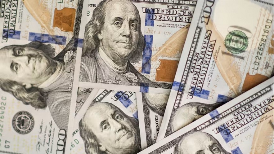 Các nhà kinh tế nhận thấy FED sẽ bắt đầu cắt giảm lãi suất vào năm 2024 Các nhà kinh tế nhận thấy FED sẽ bắt đầu cắt giảm lãi suất vào năm 2024