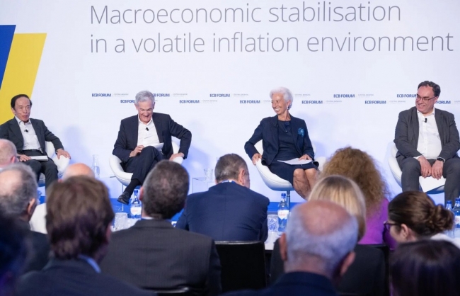 o tuyen dau cua cuoc chien lam phat su khong chac chan dang ngu tri