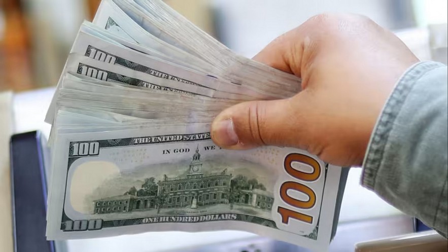 Trung Quốc và Nhật Bản nỗ lực đẩy lùi sức mạnh của USD