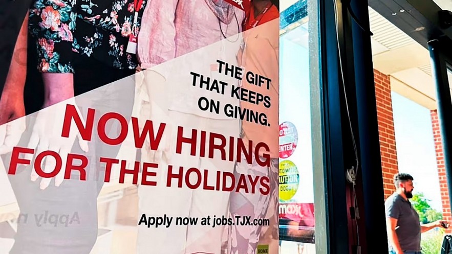 Thị trường việc làm mạnh mẽ làm tăng khả năng FED tăng thêm lãi suất Thị trường việc làm mạnh mẽ làm tăng khả năng FED sẽ tăng thêm lãi suất