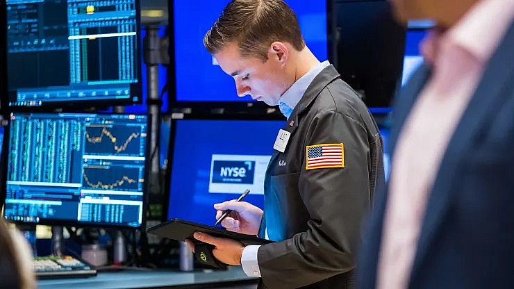 FED muốn có thêm 'dữ liệu tốt' trước khi cắt giảm lãi suất FED muốn có thêm 'dữ liệu tốt' trước khi cắt giảm lãi suất