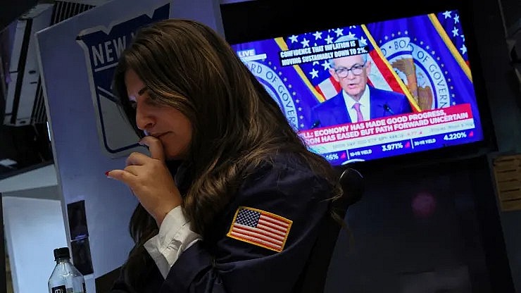 Ngân hàng trung ương lớn nào sẽ cắt giảm lãi suất đầu tiên? Ngân hàng trung ương lớn nào sẽ cắt giảm lãi suất đầu tiên?