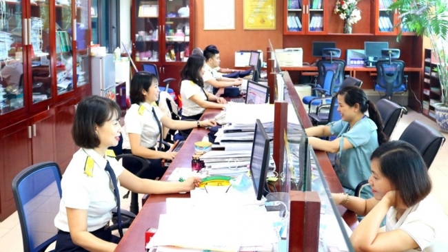 Thu ngân sách nhà nước vượt dự toán ở mức cao dù vẫn duy trì các chính sách hỗ trợ