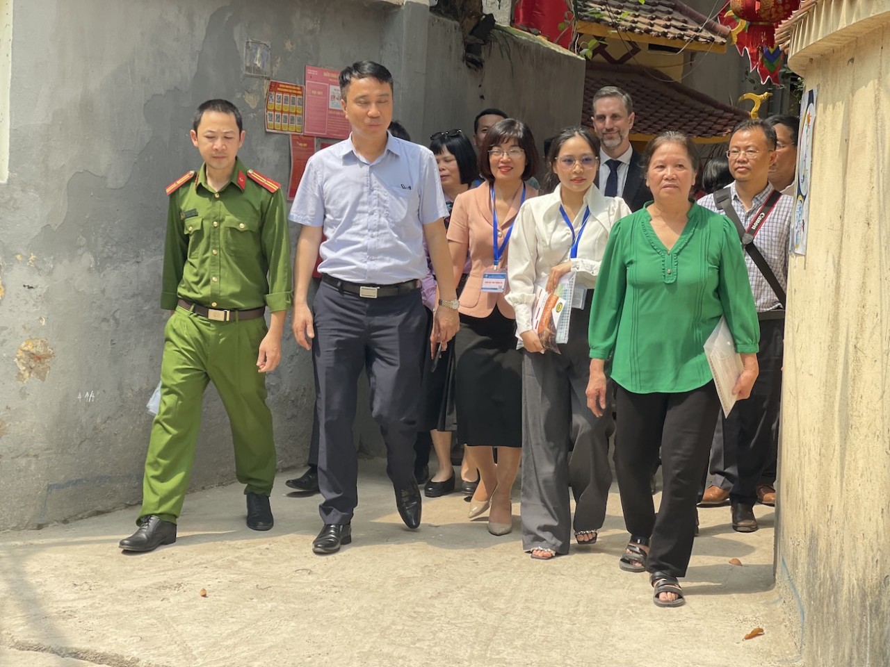 Tổng cục Thống kê ra quân điều tra dân số và nhà ở giữa kỳ năm 2024 Tổng cục Thống kê ra quân điều tra dân số và nhà ở giữa kỳ năm 2024