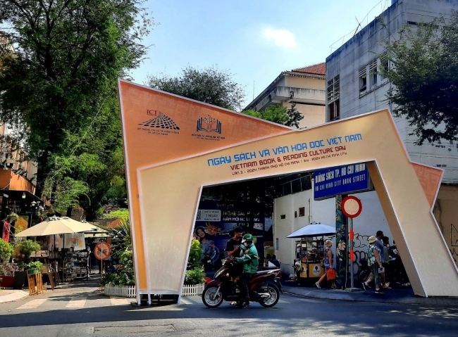 TP. Hồ Chí Minh: Chuyển đổi số, ứng dụng công nghệ trong ngày Sách và Văn hóa đọc Việt Nam năm 2024