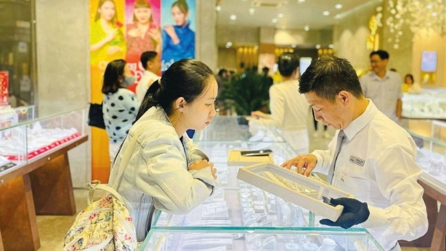 suc nong gia vang ty gia va cau chuyen hai hoa trong quan he kinh te