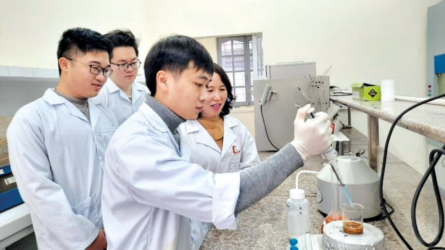 Bộ Giáo dục và Đào tạo sẽ xử lý triệt để lợi ích nhóm trong in ấn sách giáo khoa