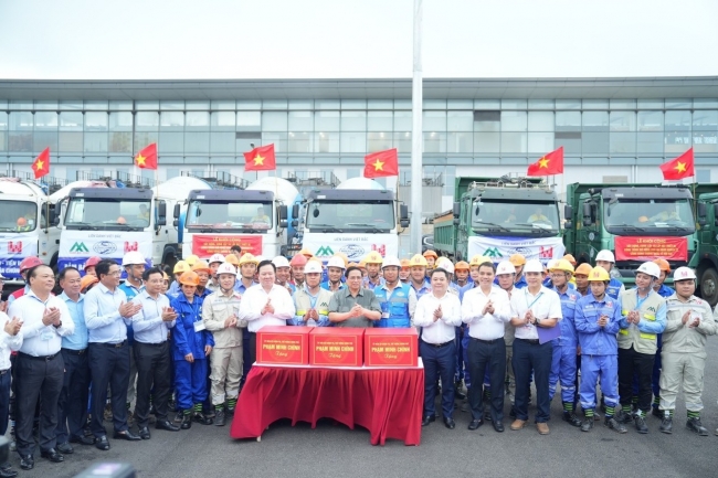 Tiếp tục hoàn thiện mạng lưới cảng hàng không hiện đại, đồng bộ