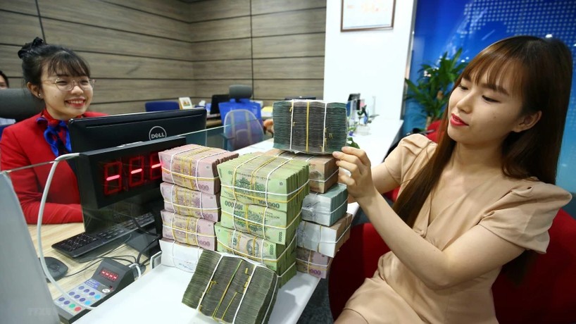 Lãi suất huy động liên tục nhích tăng và hiệu ứng tới các kênh đầu tư