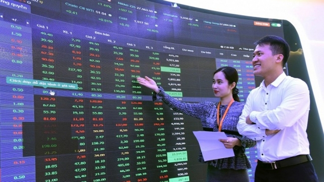 Khối ngoại vẫn quan tâm Chứng khoán Việt, đang chờ “cái mới”