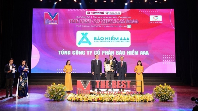 bao hiem aaa duoc vinh danh top 10 cong ty bao hiem phi nhan tho tot nhat viet nam 2024