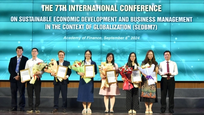 giai phap thuc day kinh te phat trien nhanh va ben vung