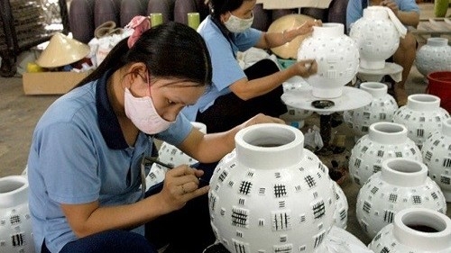 Khơi thông nguồn vốn hỗ trợ doanh nghiệp vừa và nhỏ phục hồi, phát triển