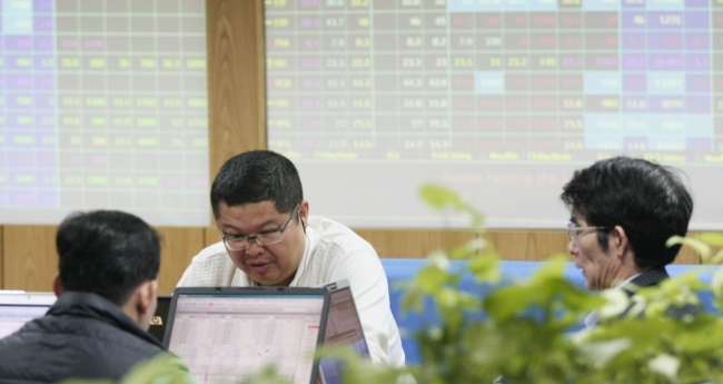 Chứng khoán hôm nay (19/9): Điểm số tăng tiếp, nhưng thanh khoản suy giảm trong phiên đáo hạn phái sinh