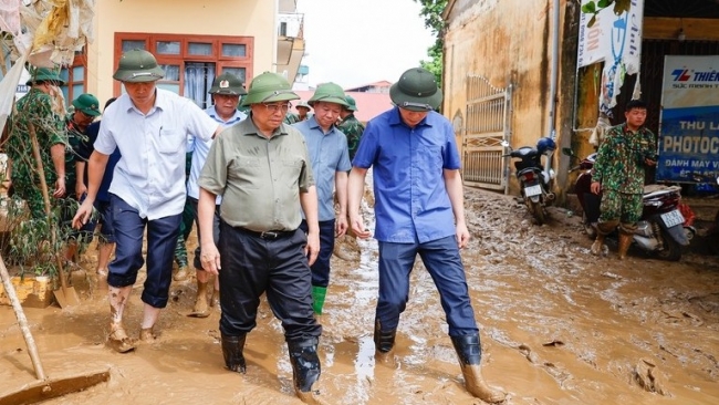 Chính phủ chia sẻ, đồng hành với nhân dân ở thời khắc khó khăn nhất