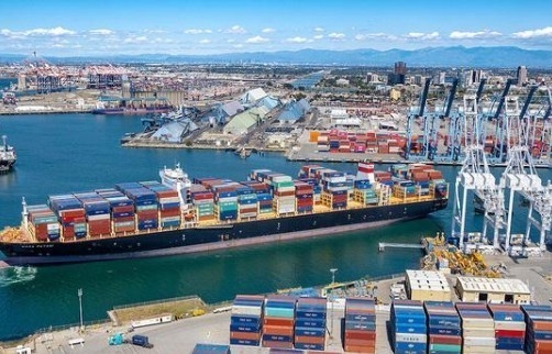 Kinh tế cuối năm: Nhiều yếu tố tích cực giúp bù đắp những tổn thất từ siêu bão