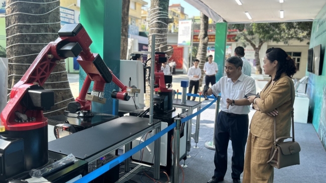 Tự tin vững bước trong kỷ nguyên sản xuất số và xanh