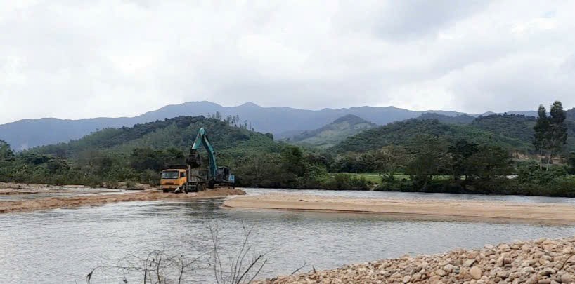Bình Định: Tăng cường quản lý thu ngân sách từ hoạt động khai thác tài nguyên, khoáng sản Bình Định: Tăng cường quản lý thu ngân sách từ hoạt động khai thác tài nguyên, khoáng sản