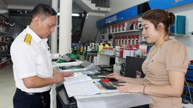 Đề xuất điều chỉnh mức doanh thu chịu thuế với thu nhập của hộ, cá nhân kinh doanh