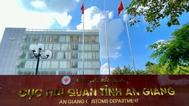 Kim ngạch xuất nhập khẩu qua cửa khẩu An Giang đạt 150,5 triệu USD trong tháng 10/2024