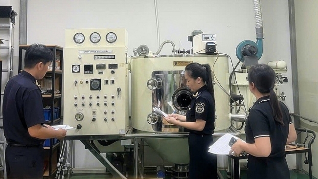 Thu ngân sách nhà nước từ xuất, nhập khẩu về đích “ngoạn mục”