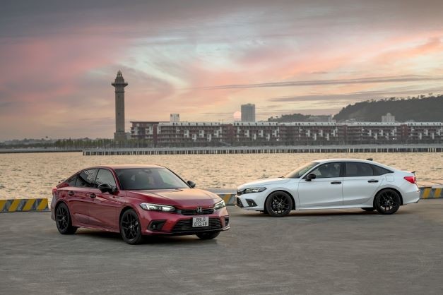 Nissan và Honda ký Biên bản Ghi nhớ (MOU) xem xét hợp nhất kinh doanh Nissan và Honda ký Biên bản Ghi nhớ (MOU) xem xét hợp nhất kinh doanh