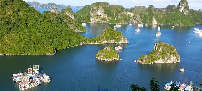 Thông tin UNESCO xem xét loại vịnh Hạ Long khỏi danh sách Di sản thế giới là không có cơ sở và không chính xác. Ảnh T.D Thông tin UNESCO xem xét loại vịnh Hạ Long khỏi danh sách Di sản thế giới là không có cơ sở và không chính xác. Ảnh T.D