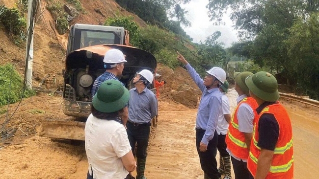 Đảm bảo an toàn đường bộ, xử lý điểm đen tai nạn giao thông