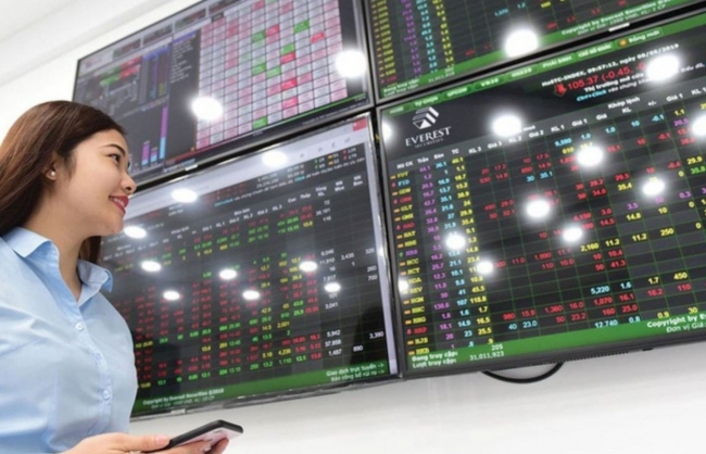 Chứng khoán ngày 18/2: Cổ phiếu khoáng sản quay đầu giảm, VN-Index lại lỡ hẹn ngưỡng 1.280 điểm