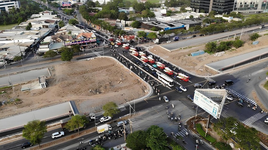 TP. Hồ Chí Minh: Hầm chui Nguyễn Văn Linh giúp giảm tình trạng kẹt xe, ùn tắc TP. Hồ Chí Minh: Hầm chui Nguyễn Văn Linh giúp giảm tình trạng kẹt xe, ùn tắc