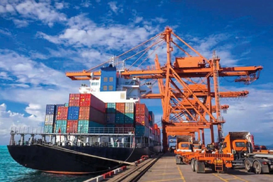 Chính sách tài khóa tiếp tục là bệ đỡ để kinh tế phát triển Chính sách tài khóa tiếp tục là bệ đỡ để kinh tế phát triển